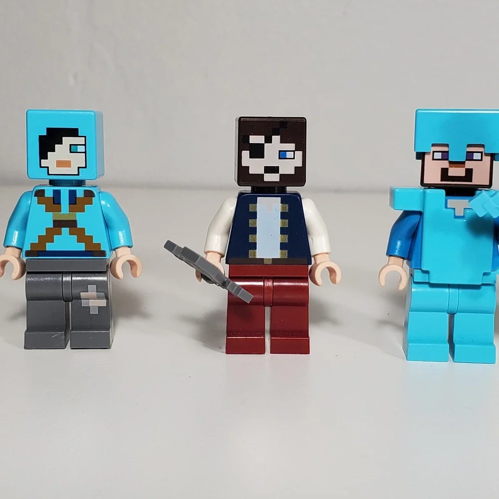 Lego Minecraft Minifigures Lot 5 Figures Armor Steve Alex Pirate Hoodie